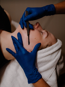 FEB 2024 - Hydrafacial with Complimentary Dermaplaning Add-On!